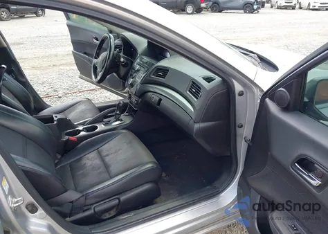 2013 Acura Ilx 2.0L z USA, uszkodzony, nr VIN 19VDE1F30DE010088